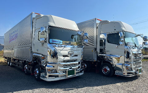 山口商事の10tウィングトラックでの配送